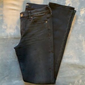 Express mid-Rise Barely Boot Jeans